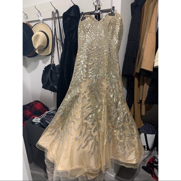 Tony Bowls Gold Gown - Picture 1 of 2